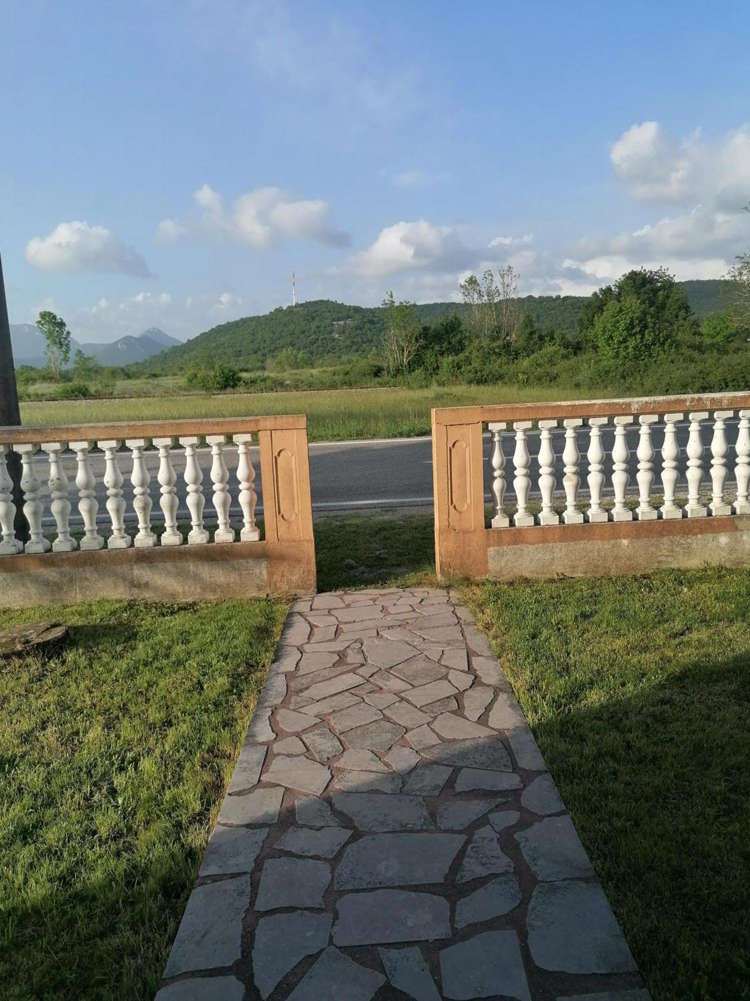 Domus Nostra Apartamento Lovinac  Exterior foto